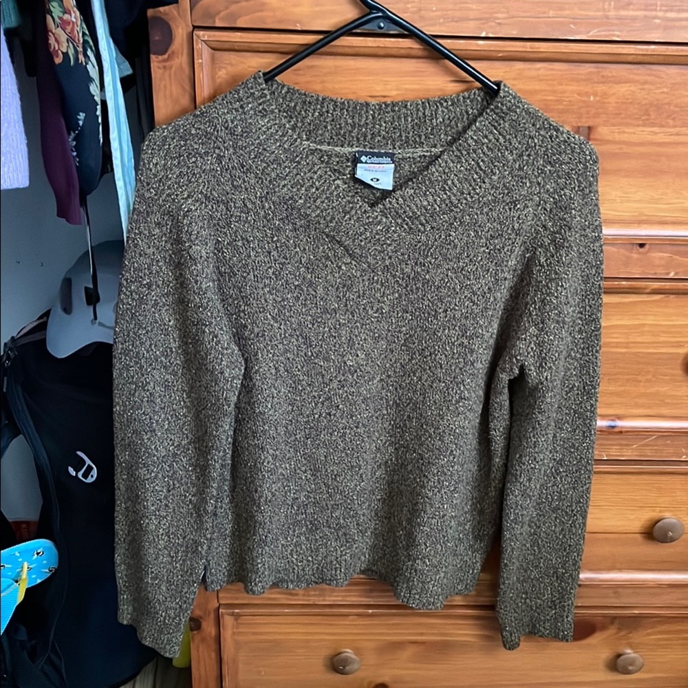 Columbia Olive Green Sweater